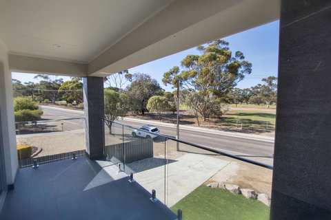 The Races Complex - Kawana Tourism 2