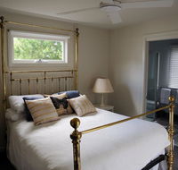The Red Feather Inn - Kawana Tourism