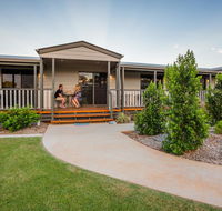 The Rocks Motel - Kawana Tourism