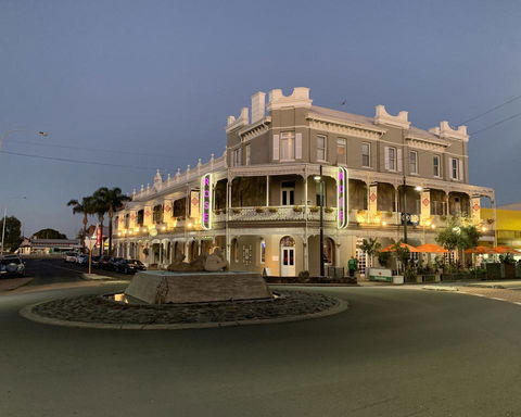 The Rose Hotel & Motel - Kawana Tourism 1