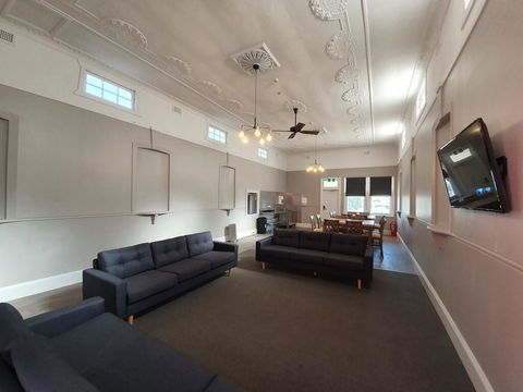 The Royal Hotel - Kawana Tourism 3