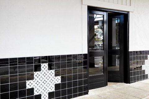 The Royal Hotel, Drouin - Kawana Tourism 3