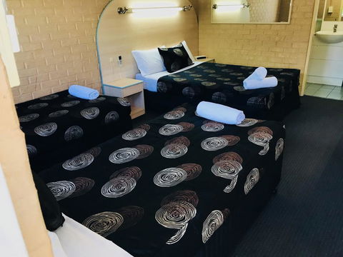The Shamrock Hotel - Kawana Tourism 3
