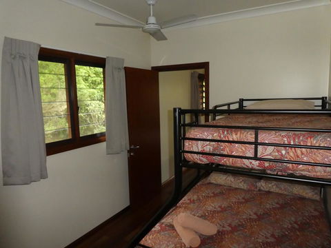 The Summit Bed & Breakfast - Kawana Tourism 1