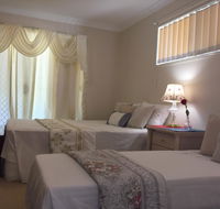 Theme Parks Amituofo Guest House - Kawana Tourism