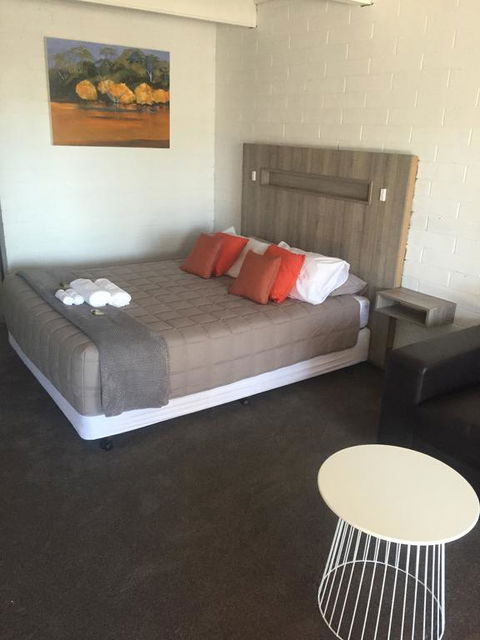 Thomas Lodge Motel - Kawana Tourism 0