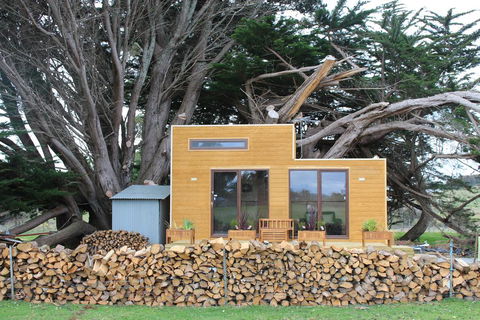 Tiny Cradle At The Good Place - Kawana Tourism 0