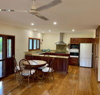 Tropical Styling - Kawana Tourism