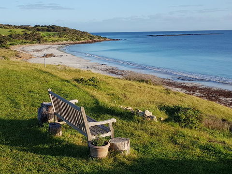 Tu Emuz Stone Beachfront Villa, Emu Bay, Kangaroo Is - Kawana Tourism 0