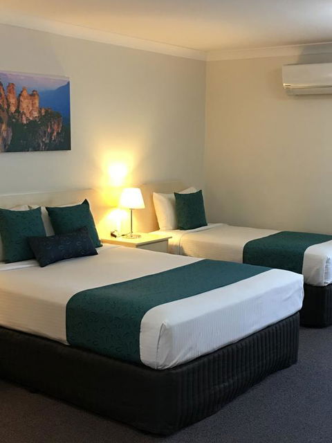 Tuckerbox Motor Inn - Kawana Tourism 1