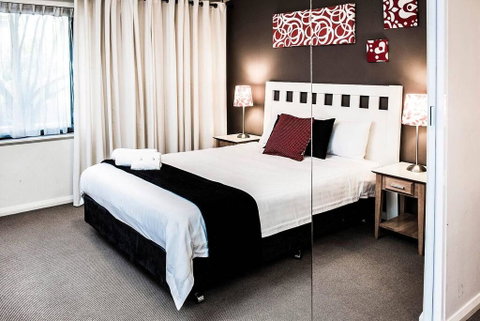 Two Bedroom Apt Next To Perth CBD With Parking. - Kawana Tourism 1