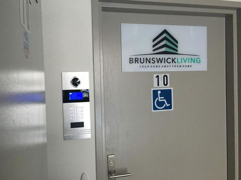 U201 Brunswick Living Brand New Deluxe Balcony Upper Floor Apartment Close To Airport And CBD - Kawana Tourism 3