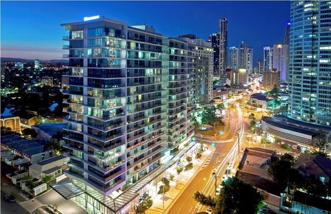 U212 Elston Grandsurf Resort - Kawana Tourism 0