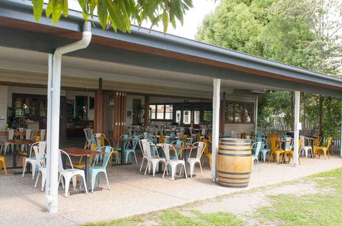 Ulmarra Hotel - Kawana Tourism 3