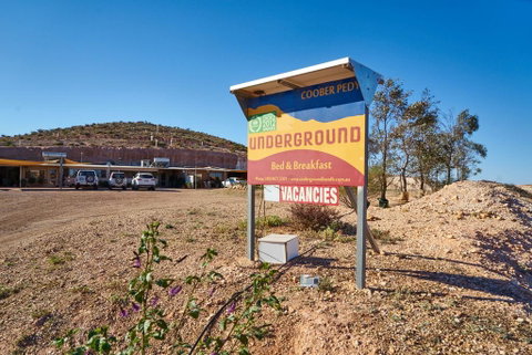 Underground Bed & Breakfast - Kawana Tourism 0