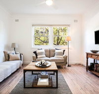 Unit 1/52 Mount St - Aquarium- Ground Floor Home 5 mins walk to Beach - Kawana Tourism