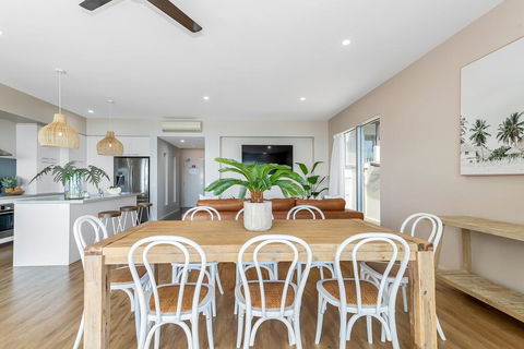 UNIT 35 Whitsundays - Kawana Tourism 3