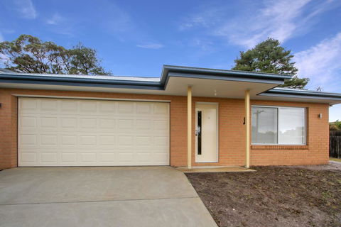 V & V Family Dream Away - Kawana Tourism 0
