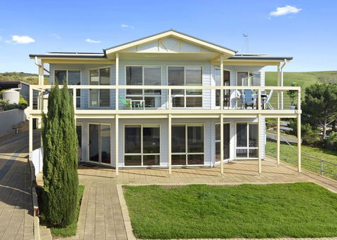VALLEY VIEWS - 10 Valley Heights Drive - Kawana Tourism 2