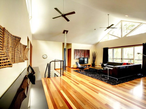 Vainui - Kawana Tourism 1