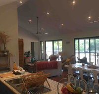 Valley Views Lodge Port Douglas - Kawana Tourism