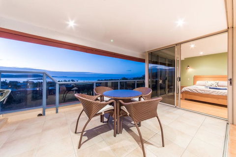 VIEWS ON ELSHEBY - Kawana Tourism 2