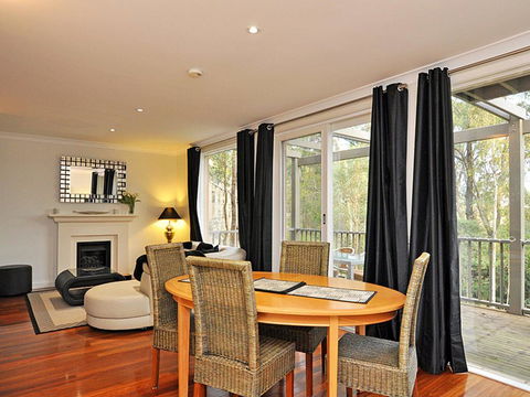 Villa Executive 2br Valley Views Resort Condo Located Within Cypress Lakes Resort (nothing Is More Central) - Kawana Tourism 0