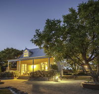 Vineyard Cottages - Kawana Tourism