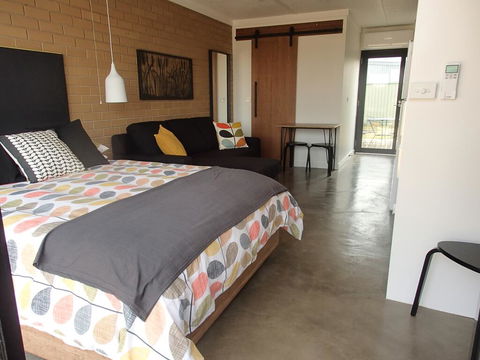Wahgunyah Motel - Kawana Tourism 1