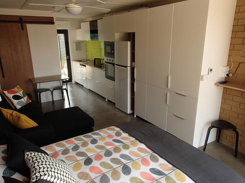 Wahgunyah Motel - Kawana Tourism 0