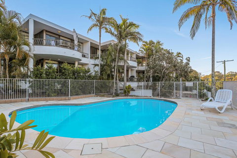 Walk To The Beach, Sunshine Beach - Kawana Tourism 1