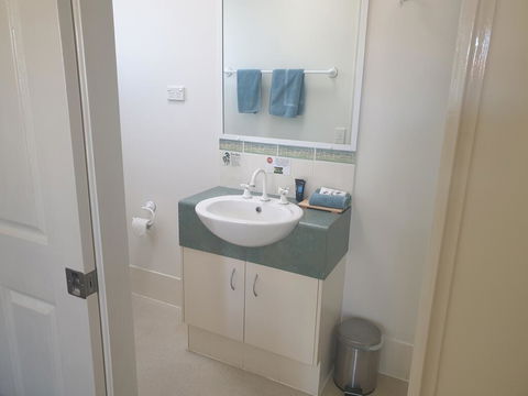 Warrego Motel - Kawana Tourism 3