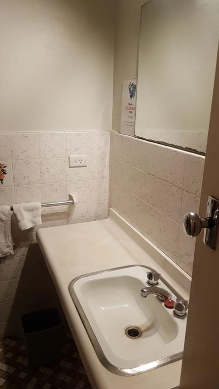 Watagan Forest Motel - Caltex Brunkerville - Kawana Tourism 3