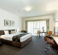 Blazing Stump Motel  Suites - Kawana Tourism