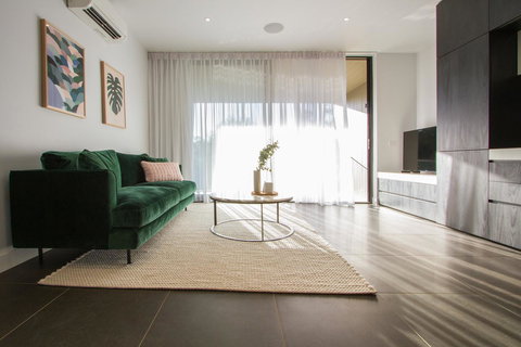 Hepburn Springs Escape - Kawana Tourism 7