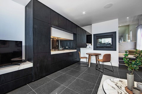 Hepburn Springs Escape - Kawana Tourism 5