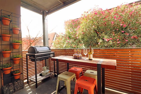 Colour Pop Fitzroy - 3 Bedroom Pet Friendly - Kawana Tourism 7