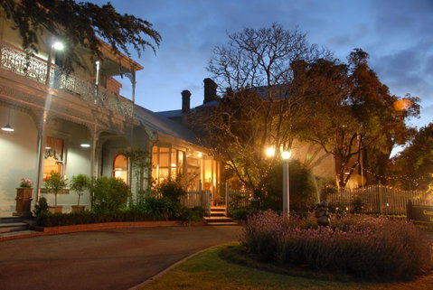 The Riversleigh - Kawana Tourism 11
