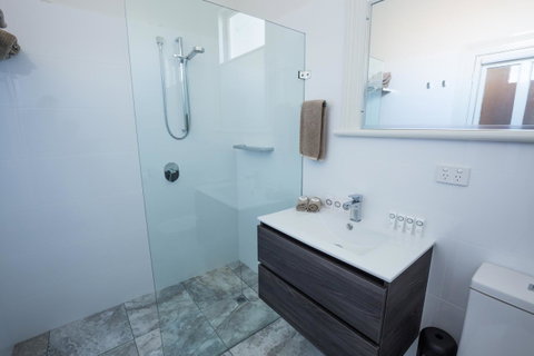 The Riversleigh - Kawana Tourism 30