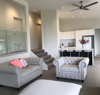 Lorne Sea View Terrace house - Kawana Tourism