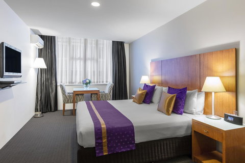Park Regis Griffin Suites - Kawana Tourism 15