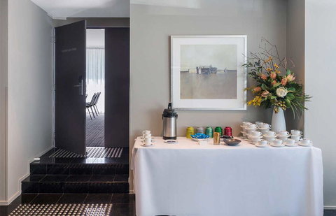 Park Regis Griffin Suites - Kawana Tourism 23