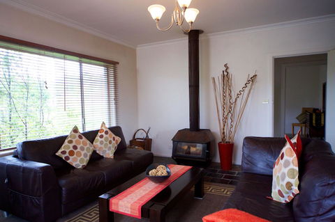 Healesville Apartments - Kawana Tourism 6