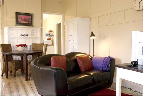 Healesville Apartments - Kawana Tourism 13