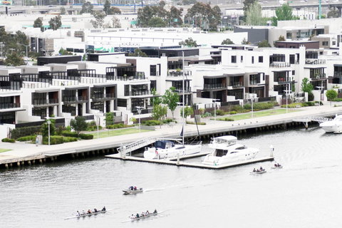 Auzzie Apartments Docklands, Melbourne - Kawana Tourism 8