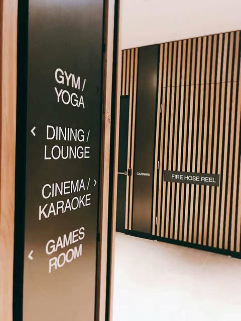 Auzzie Apartments Docklands, Melbourne - Kawana Tourism 4