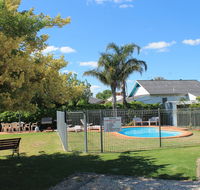 Rochester Motel - Kawana Tourism