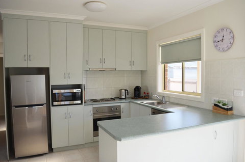 Horsham Central Stay - Kawana Tourism 2