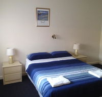 Rosebud Beach Unit 200 mt to Beach. Late checkout - Kawana Tourism