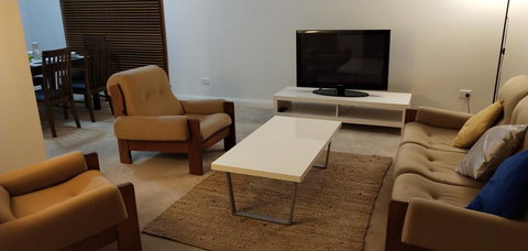 The Gallery Hours - Kawana Tourism 9